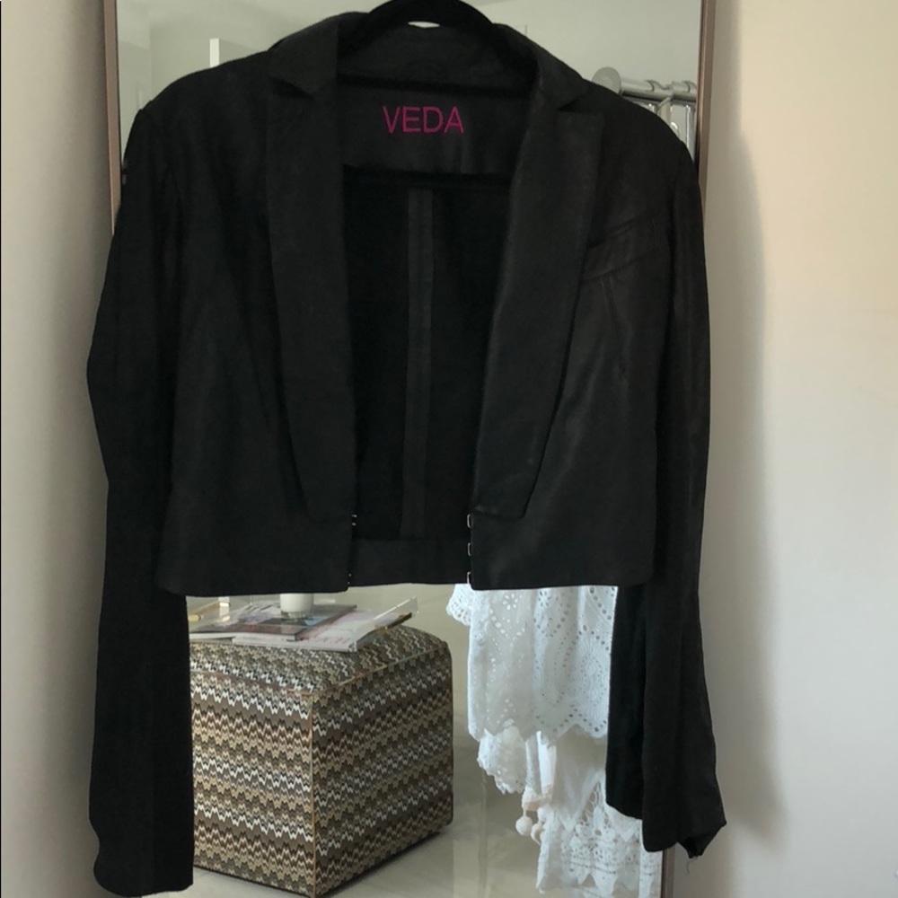 Veda Cropped Leather Jacket